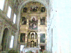 Interior da Igreja da Luz Vista panorâmica do altar da Igreja da Luz
