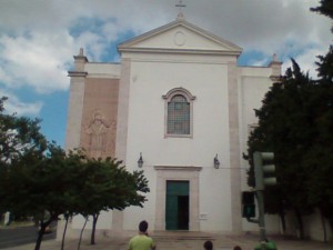 Igreja da Luz Frontaria Igreja da Luz vista do exterior